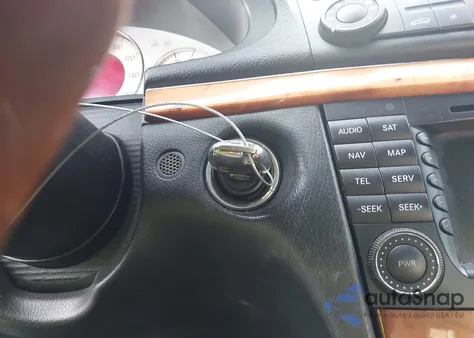 2008 Mercedes-Benz E 350 из США, поврежденный, VIN WDBUF56XX8B196769